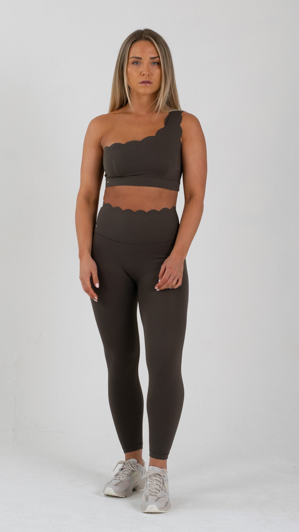 Olive Scallop Edge Legging